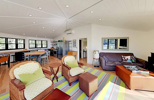 Sebascodegan Island House | Sea Forever! Waterfront, Dog-Friendly, Seasonal Dock, EV charger, 12m Brunswick