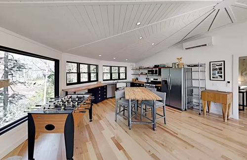 Sebascodegan Island House | Sea Forever! Waterfront, Dog-Friendly, Seasonal Dock, EV charger, 12m Brunswick