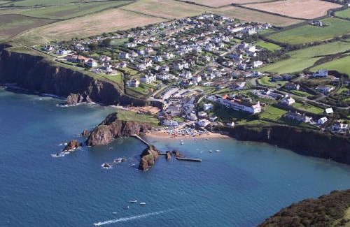 Hope-Cove House | Sea Haven - Uk44499