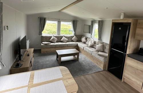Lossiemouth Ski Chalet | Sea La Vie Caravan at Silver Sands Holiday Park