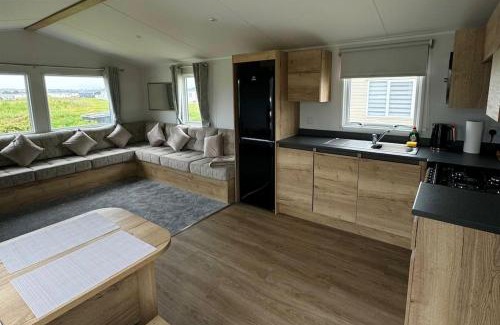 Lossiemouth Ski Chalet | Sea La Vie Caravan at Silver Sands Holiday Park