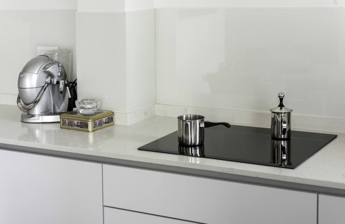 Ramat Hasharon Apartment | Sea N' Rent - 23 Shderot Bialik