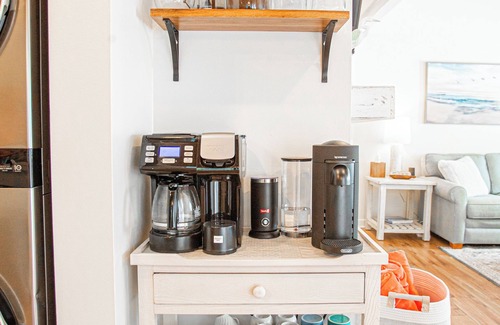 Night Heron House | Sea Pines Villa Steps to Beach Coffee Bar King Bed