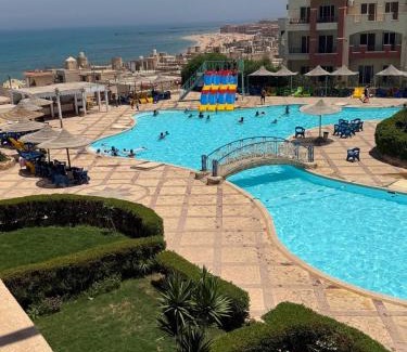 Zafarana Apartment | Sea-poolside Lasirena Chalet in An Sokhna