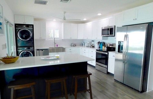 North Side House | SEA SEA SEA Beachfront HomeAway from Home in Tranquil Community of Rum Point