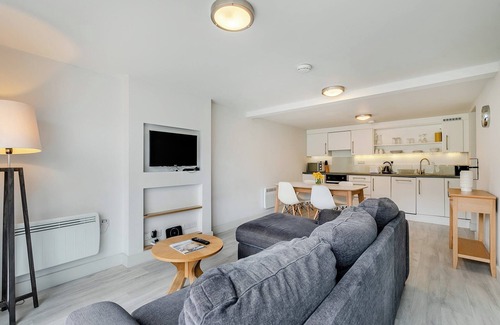 Millendreath Apartment | Sea Shore apartments are perfect for families.