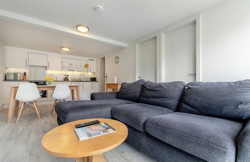 Millendreath Apartment | Sea Shore apartments are perfect for families.