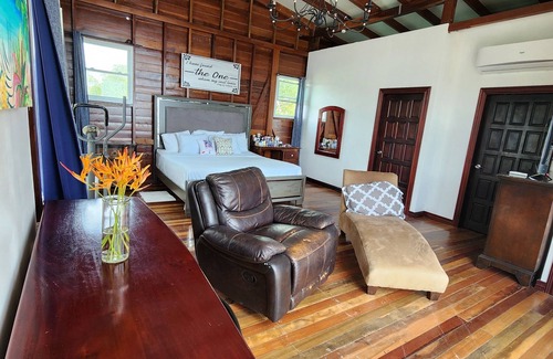 Belize City Hotel | Sea Side Chateau