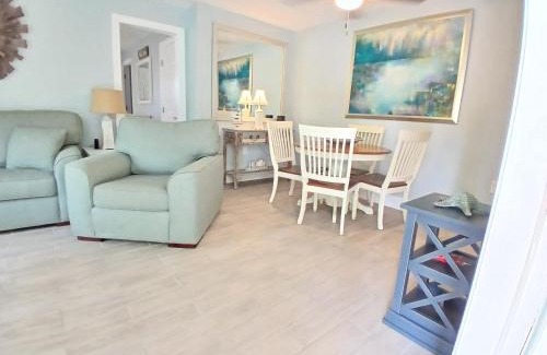 Bonita Shores Apartment | Sea Turtle - Fresh Spacious Cottage W&D Kit 1.3 Mi to Beach