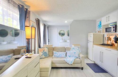 Largo Apartment | Sea Turtle-Guest Suite