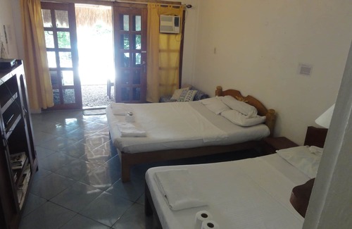 Moalboal Hotel | Sea Turtle House