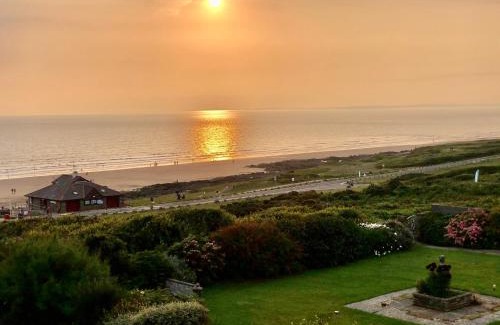 Porthcawl House | Sea View 5 Bed House Next To Water Sports & Golf