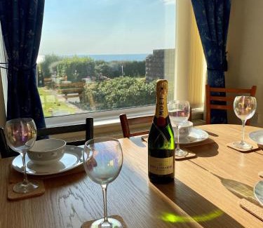 Porthcawl House | Sea View 5 Bed House Next To Water Sports & Golf