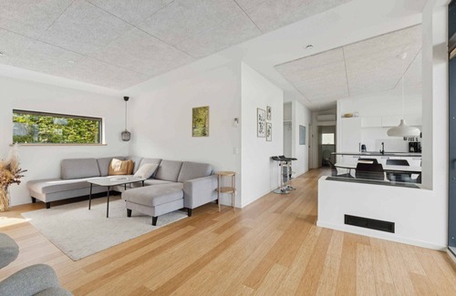 Sandvig House | Sea view and comfort in architect-designed home