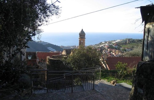 Pompeiana Apartment | Sea view apartment in Liguria