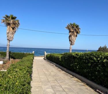 Paralias House | Sea View Beach House near Athens Airport