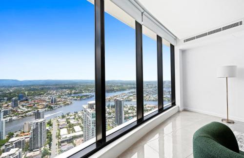 Surfers Paradise Apartment | Sea view Beachfront apartment in surfers