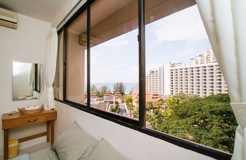 Tanjung Bungah Condo | Sea View Condo By The Beach