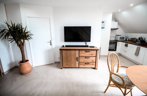 Penmarch Apartment | SEA VIEW DUPLEX with balcony and heated swimming pool