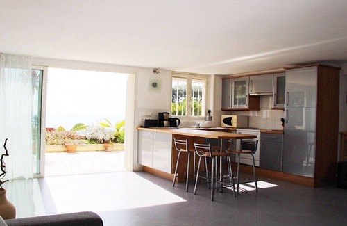 Eze Apartment | Sea view garden apartment with pool option. Near beach between Nice and Monaco