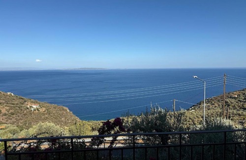 Livadi Apartment | Sea View House A