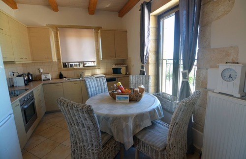 Platanias Villa | Sea-view villa, 1.5 km from beaches, private heated pool (optional).