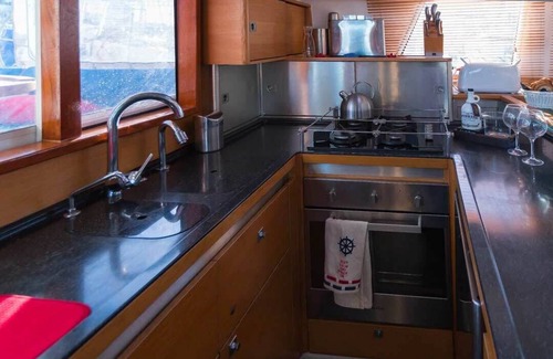 Lisbon Boat Rental | Seabar Catamaran