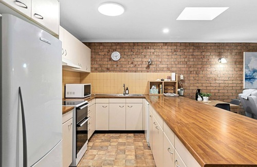 Urangan House | Seabatical on Cypress - Holiday by the Sea