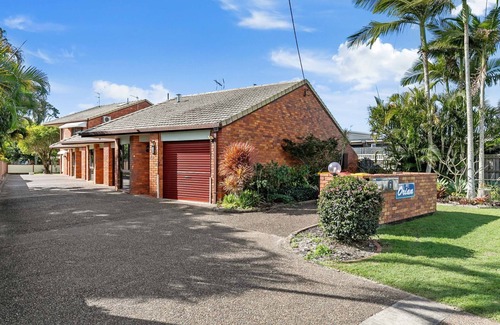 Urangan House | Seabatical on Cypress - Holiday by the Sea