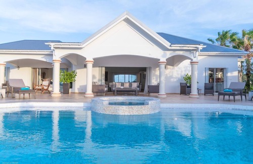 Mont Jean Villa | Seabird (1/3 Rooms) Luxury villa