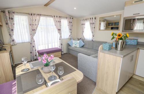 Wittering House | Seabreeze Cottage