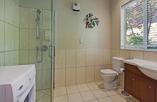 Britannia Heights Apartment | Seabreeze Nelson Studio Apartment