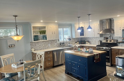 Seabrook House | Seabrook Beach waterfront harbor home Stunning views-dog friendly
