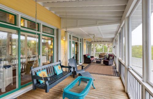Edisto Island House | Seaclusion by AvantStay Walk to the Beach