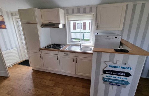 Blankenberge Ski Chalet | Seacottage Brugge - only 2 minutes from the beach