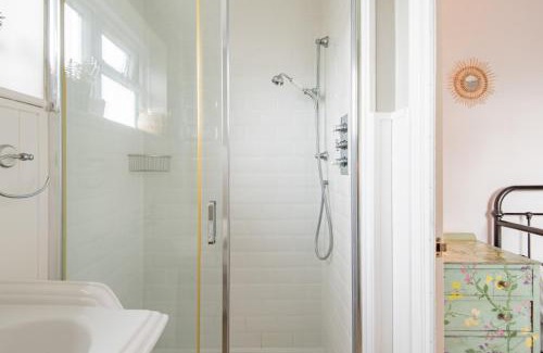 Deal House | Seafarer by Keepers Cottages