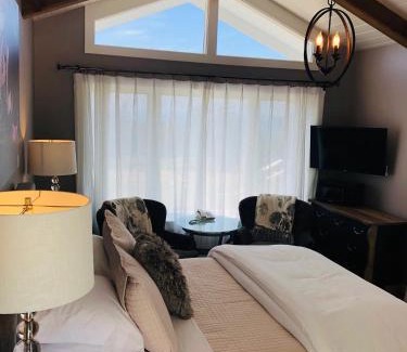 Little River Hotel | Seafoam Lodge