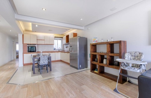Pieta Apartment | Seafront 3 bedroom apartment