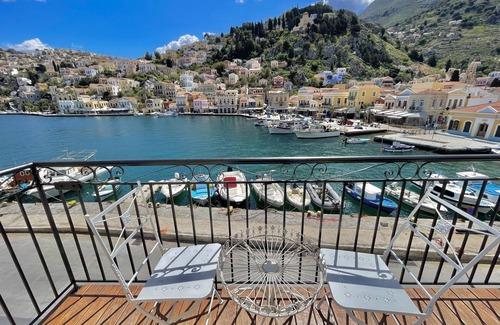 Symi Apartment | Seafront - Harbour view Nikolakis
