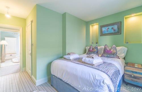 Aberdovey House | Seafront House