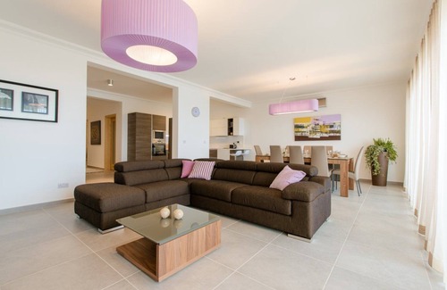 Sliema Apartment | Seafront Luxury Apartment, Pool and Great Location