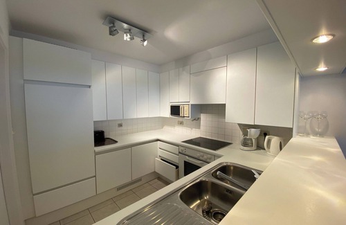 Albertstrand Apartment | Seafront Palm Beach Stay