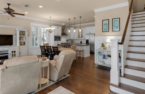Seagrove Beach House | Seagrove 5BR, Deeded Beach, Pool, Sleeps 12 + Free Attraction Tickets!