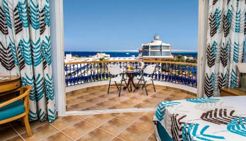 Sakkala Resort | Seagull Beach Resort - Families and Couples Only
