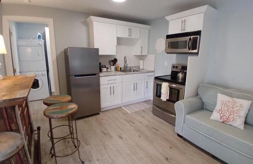 Bonita Shores House | Seahorse - Tiny Home 1.2 Mi, 2 Beach Kitchen W & D Queen Bed