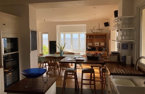Mousehole Villa | Seal Point: dreamy sea views, gated garden, access to sea, 2-9