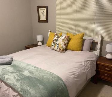 George Apartment | Searle Cottage