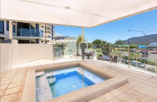 Cairns Central Business District Apartment | Seascape