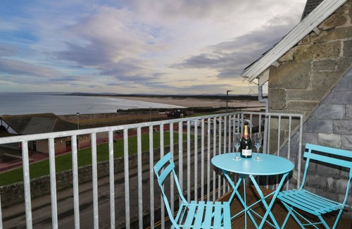 Lossiemouth Cottage | Seascape