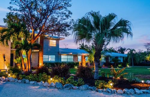 Marathon Hotel | Seascape Resort & Marina